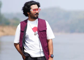 সকল বাটপারের তীর্থভূমি আমার জন্মভূমি : খায়রুল বাসার