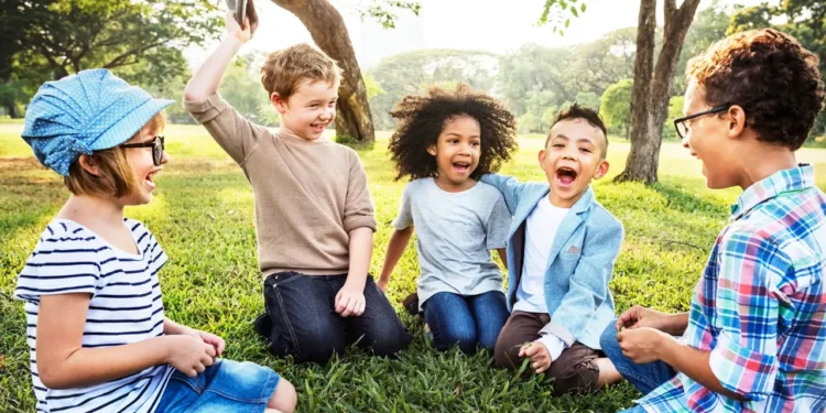 জীবনে বন্ধুত্ব কেন এত গুরুত্বপূর্ণ?