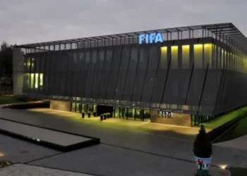 ফিফার বিরুদ্ধে ১ লাখ ফুটবলারের মামলা!