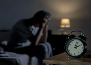 ঘুম না আসার পেছনে আপনার ৫ ভুল