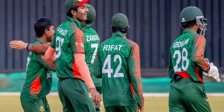 প্রোটিয়াদের হারিয়ে টাইগার যুবাদের শিরোপা জয়