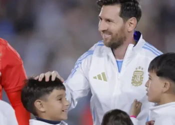শেষবারের মতো আর্জেন্টিনা জার্সিতে নামছেন মেসি!