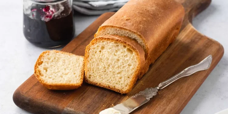 সকালে সময় বাঁচাতে রোজ পাউরুটি খাচ্ছেন? চিকিৎসকদের স্পষ্ট সতর্কবার্তা