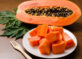 ৫ ধরনের ব্যক্তির জন্য পেঁপে খাওয়া বিপজ্জনক