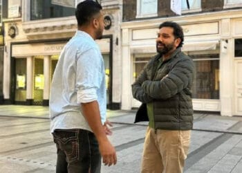 লন্ডনের রাস্তায় সাকিব-রোহিতের আকস্মিক সাক্ষাৎ, ছবি ভাইরাল