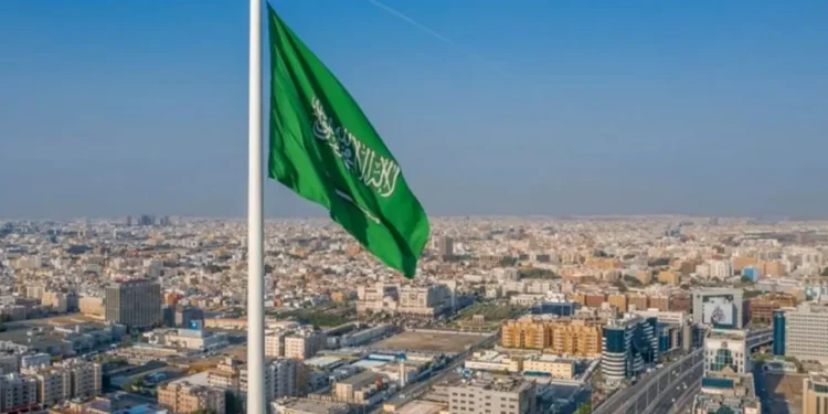 আজীবন থাকা, কাজ ও ব্যবসার সুযোগ দেবে সৌদি, কত টাকা লাগবে