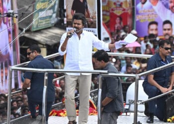 নিহতের পরিবারের জন্য ক্ষতিপূরণের ঘোষণা দিলেন থালাপতি