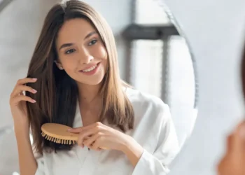 রাতের ৩ কাজেই চুল ঝরা বন্ধ হবে!