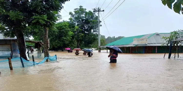 ৩ জেলায় বন্যার পূর্বাভাস, সতর্কবাতা