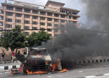 ‘জেন-জি’ বিক্ষোভে রক্তাক্ত নেপাল, নিহত ১৪