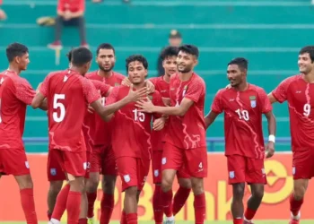 ফাহমিদুল-মোরসালিনের গোলে সিঙ্গাপুরকে উড়িয়ে দিল বাংলাদেশ