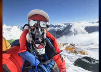 পৃথিবীর ৮ম সর্বোচ্চ চূড়া ‘মানাসলু’ জয় করলেন বাংলাদেশি পর্বতারোহী তৌফিক