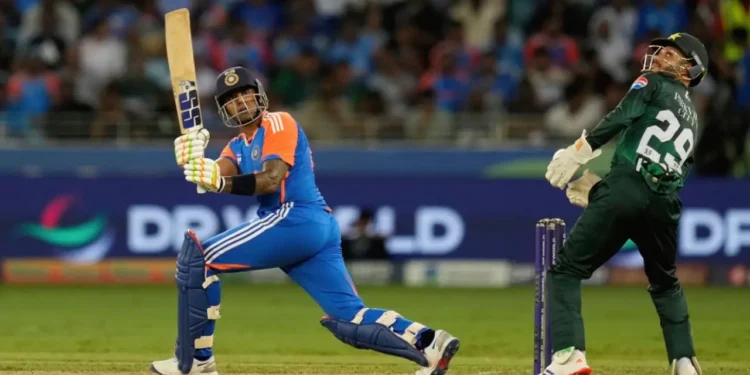 হেসে খেলেই পাকিস্তানকে হারাল ভারত