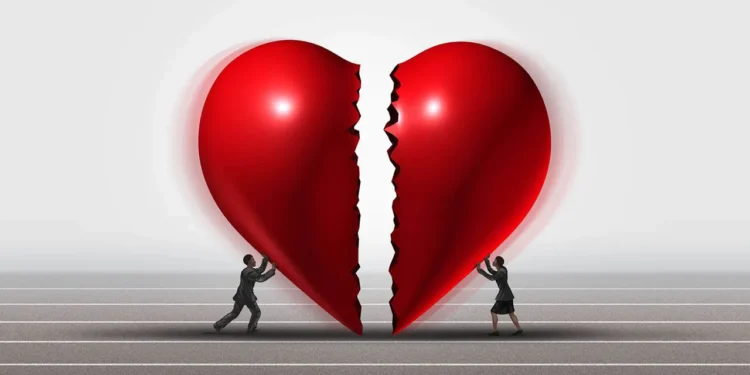 প্রাক্তনের কাছে ফেরার আগে নিজেকে করুন এই ৫ প্রশ্ন