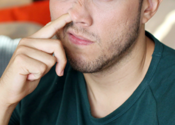 নাকে আঙুল দেওয়ার অভ্যাস আছে? যে বিপদের কথা বলছেন বিজ্ঞানীরা