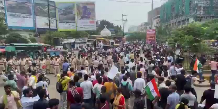 নেপালের পর এবার ভারতেও আন্দোলন শুরু