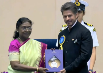 ৩৩ বছর পর প্রথম জাতীয় পুরস্কার পেলেন শাহরুখ খান