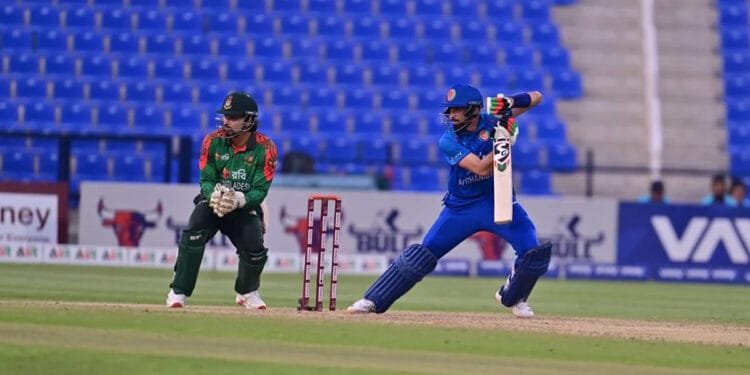 বাংলাদেশকে ২৯৪ রানের টার্গেট দিলো আফগানিস্তান