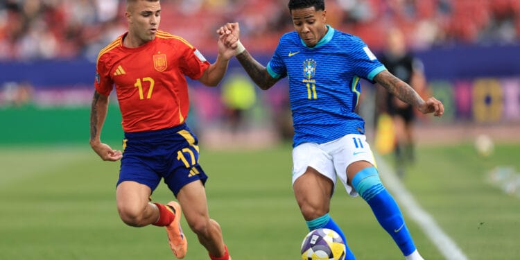 বিশ্বকাপ থেকে ছিটকে গেল ব্রাজিল