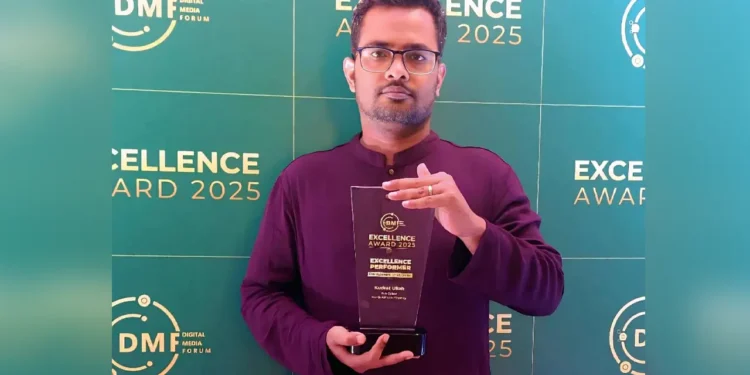 ‘ডিজিটাল মিডিয়া এক্সিলেন্স অ্যাওয়ার্ড’ পেলেন কুদরত উল্লাহ