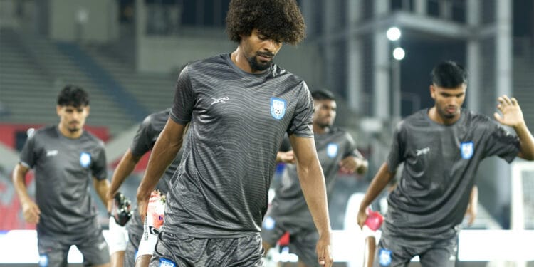 এশিয়ান কাপ বাছাই: হংকং-চায়নার বিপক্ষে রাতে মাঠে নামছে হামজা-শমিতরা