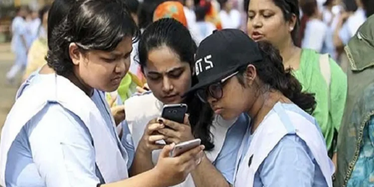 এইচএসসির ফল পুনর্নিরীক্ষণ আবেদন করবেন যেভাবে