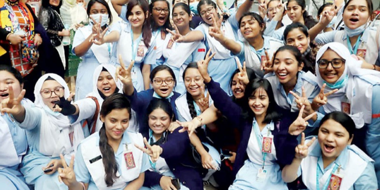 এইচএসসি পরীক্ষার ফল প্রকাশ ১৬ অক্টোবর