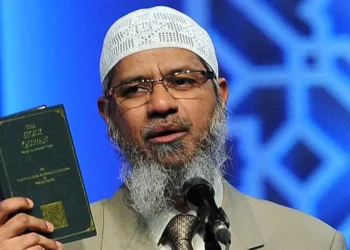 ঢাকায় আসছেন জাকির নায়েক