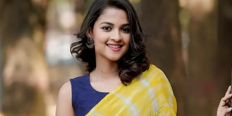 প্রেমের গুঞ্জনে মুখ খুললেন সাদিয়া আয়মান