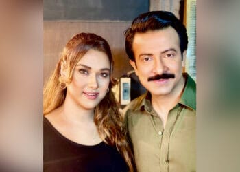 একফ্রেমে ধরা দিলেন শাকিব-ববি