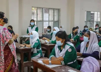 শনিবারও স্কুল-কলেজে ক্লাস নেওয়ার সিদ্ধান্ত