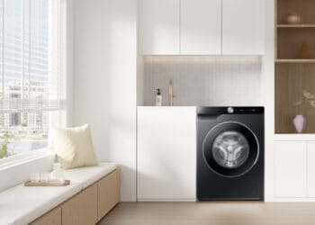 এআই প্রযুক্তি সমৃদ্ধ ওয়াশিং মেশিনে কাপড় ধোয়া এখন আরও সহজ