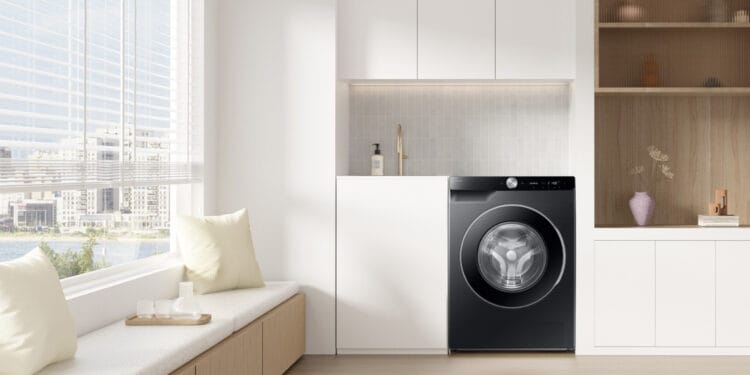 এআই প্রযুক্তি সমৃদ্ধ ওয়াশিং মেশিনে কাপড় ধোয়া এখন আরও সহজ