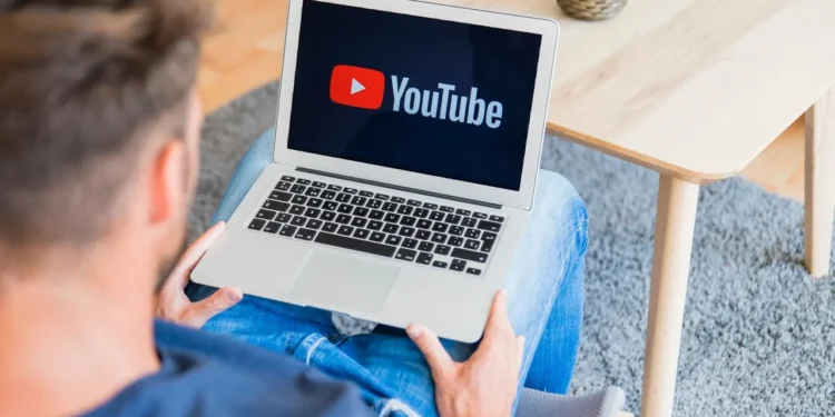 নিষিদ্ধ হওয়া ভিডিও নির্মাতাদের সুখবর দিল ইউটিউব