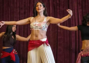 গোপনে ‘বেলি ড্যান্স’ শিখছেন সৌদি নারীরা