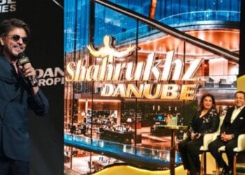 দুবাইয়ে শাহরুখের নামে টাওয়ার, উদ্বোধন অনুষ্ঠান হলো মুম্বাইয়ে