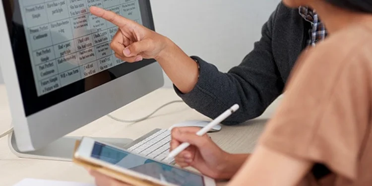 দিনে আধা ঘণ্টা ব্যয় করে যেভাবে শিখতে পারেন ইংরেজি