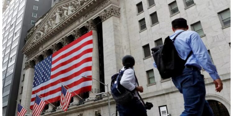 এফ-১ ভিসায় বড় পরিবর্তন, শিক্ষার্থীদের নিয়ে অ্যামেরিকার নতুন সিদ্ধান্ত