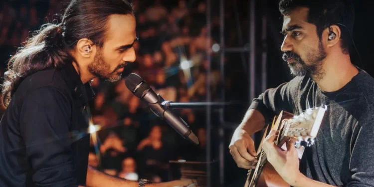 আবারও বাংলাদেশে আসছে পাকিস্তানি ব্যান্ড ‘কাবিশ’