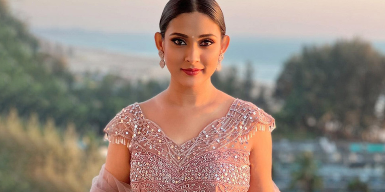 মেহজাবীনের বিরুদ্ধে গ্রেপ্তারি পরোয়ানা