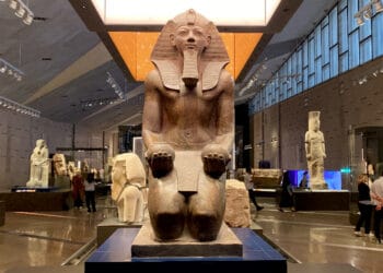 বিশ্বের বৃহত্তম প্রত্নতাত্ত্বিক জাদুঘর চালু ফেরাউনের সোনার মুখোশ-সিংহাসন প্রথমবারের মতো জনসম্মুখে