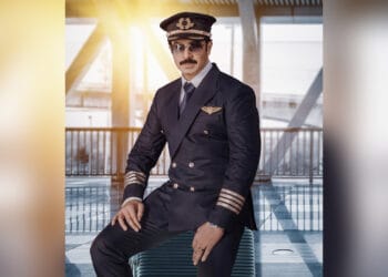 পাইলটের পোশাক পরে যে বার্তা দিলেন শাকিব খান