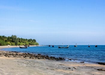 সেন্টমার্টিনে রাতে থাকার সুযোগ, মানতে হবে যেসব শর্ত