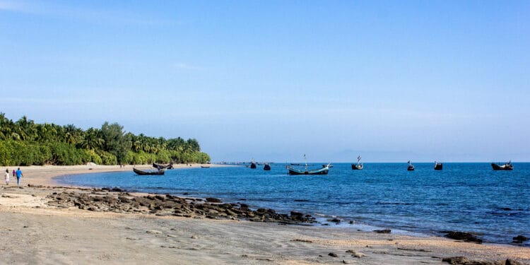 সেন্টমার্টিনে রাতে থাকার সুযোগ, মানতে হবে যেসব শর্ত