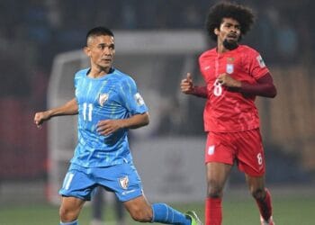 আজ রাতে মুখোমুখি বাংলাদেশ-ভারত