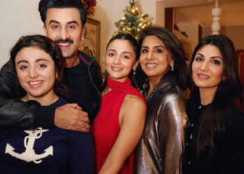 কেমন কাটলো বলিউড তারকাদের বড়দিন