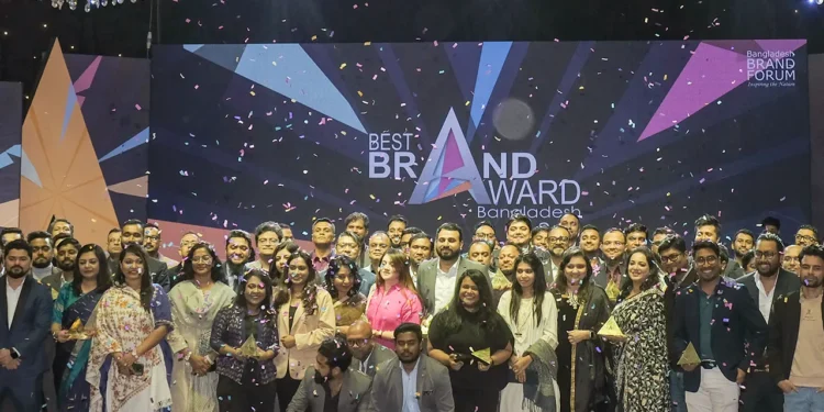 দেশসেরা ব্র্যান্ডগুলোকে সম্মাননা দিল বাংলাদেশ ব্র্যান্ড ফোরাম