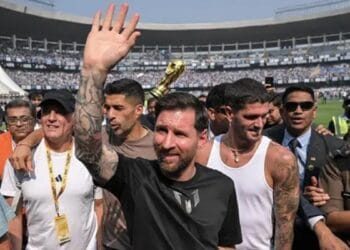 হায়দরাবাদ মাতালেন মেসি, পরের গন্তব্য মুম্বাই