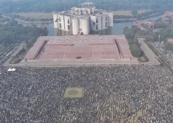 লাখ লাখ মানুষের অংশগ্রহণে খালেদা জিয়ার জানাজা সম্পন্ন