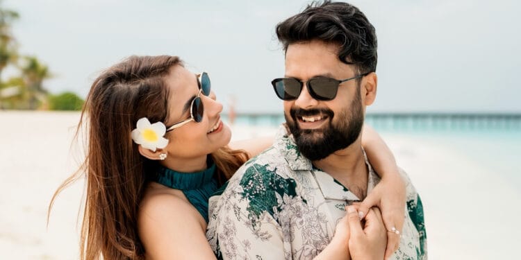 মালদ্বীপে অপার সৌন্দর্যের লীলাভূমিতে মেহজাবীন-রাজীব